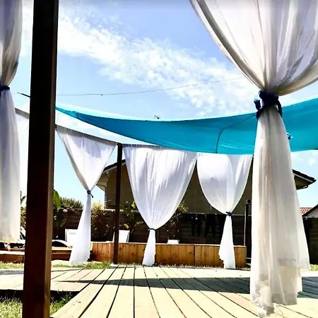 Alma Libre Yoga & Surf House